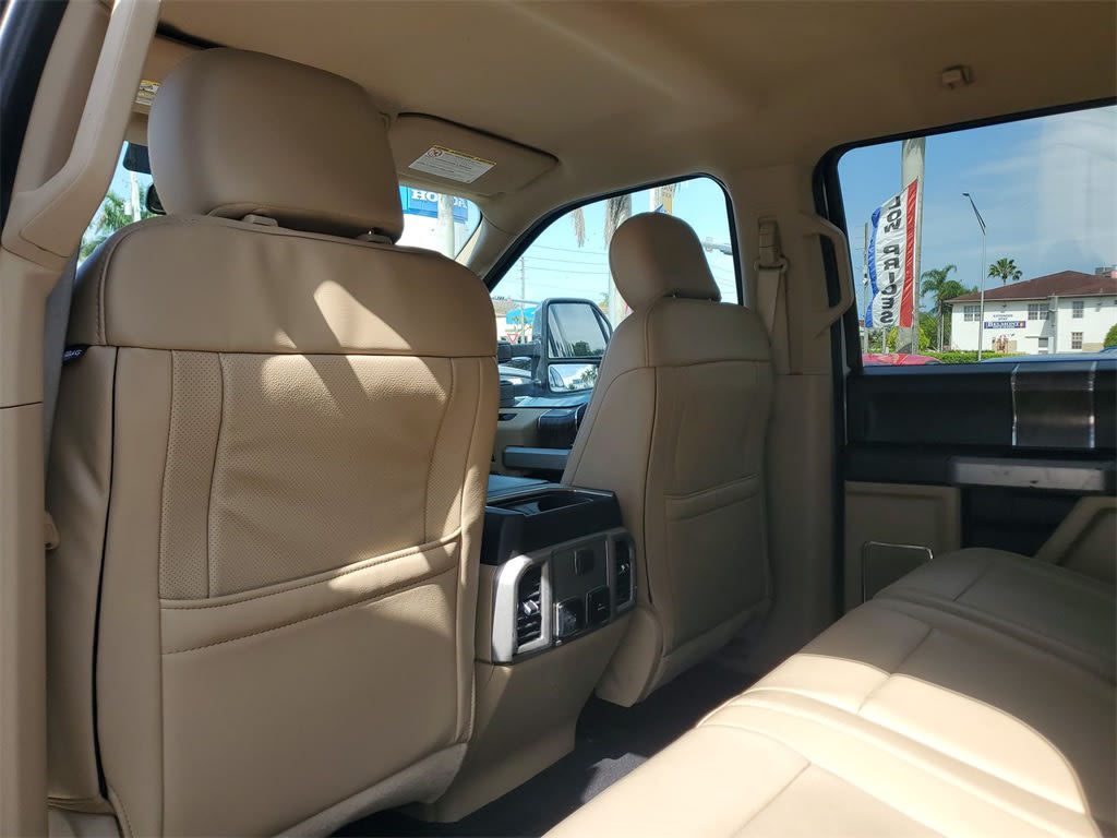 2019 Ford F-350 Lariat 12