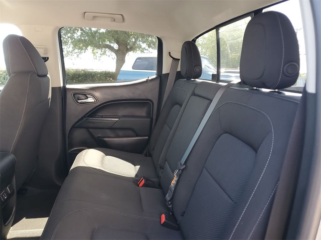 2022 Chevrolet Colorado LT 17