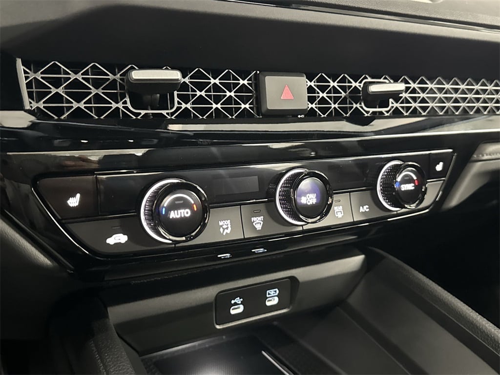 Thumbnail: 2025 Honda Accord - 25