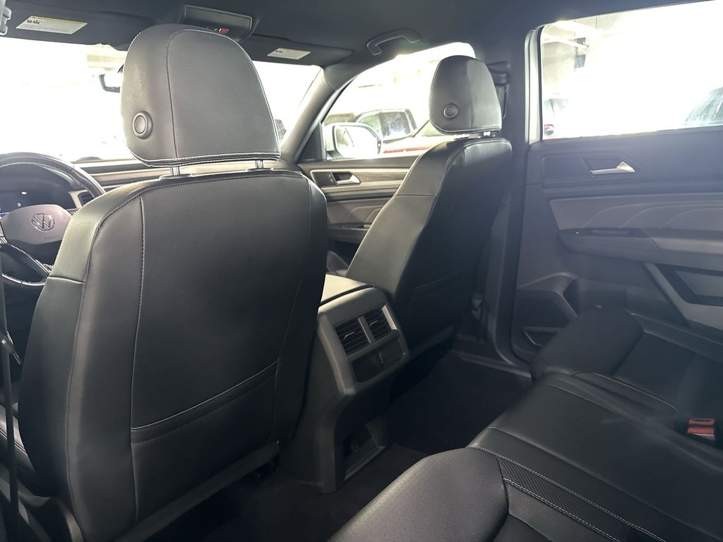 Thumbnail: 2023 Volkswagen Atlas - 27