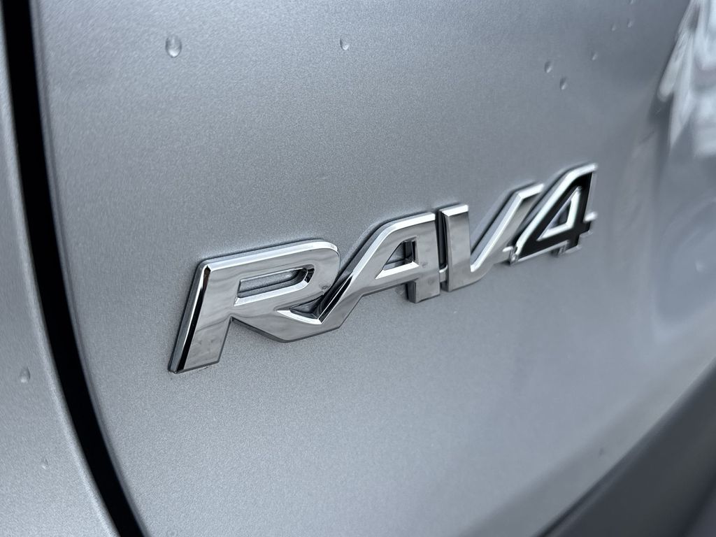 Thumbnail: 2025 Toyota RAV4 - 7