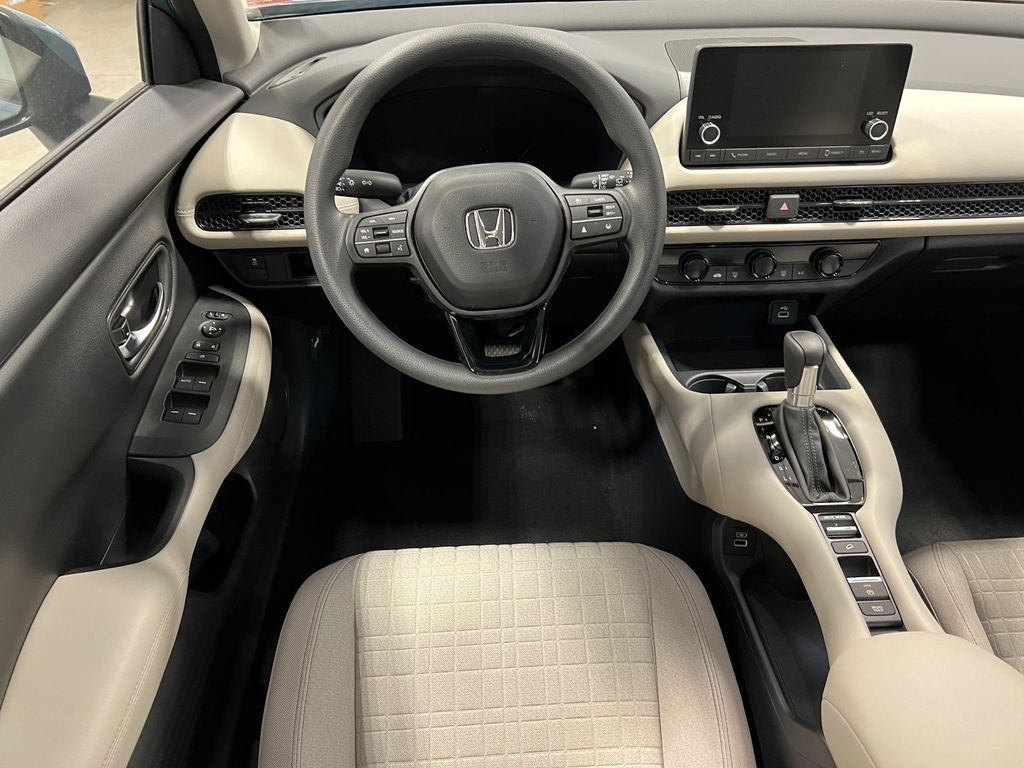 Thumbnail: 2025 Honda HR-V - 2