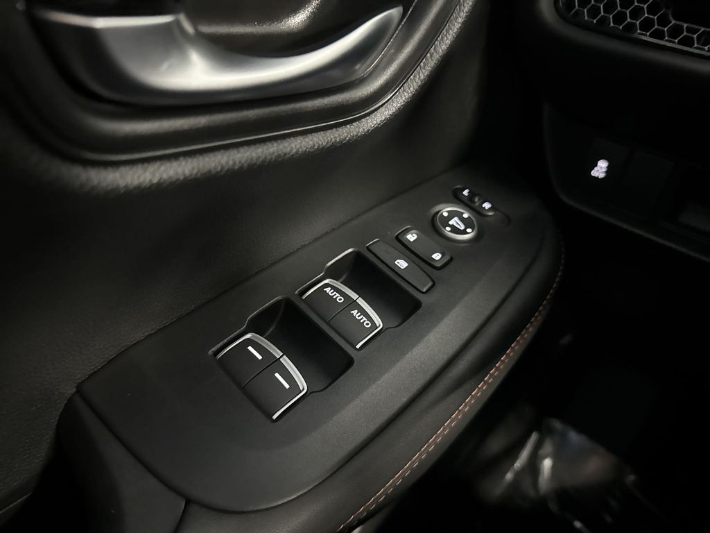 Thumbnail: 2026 Honda HR-V - 23