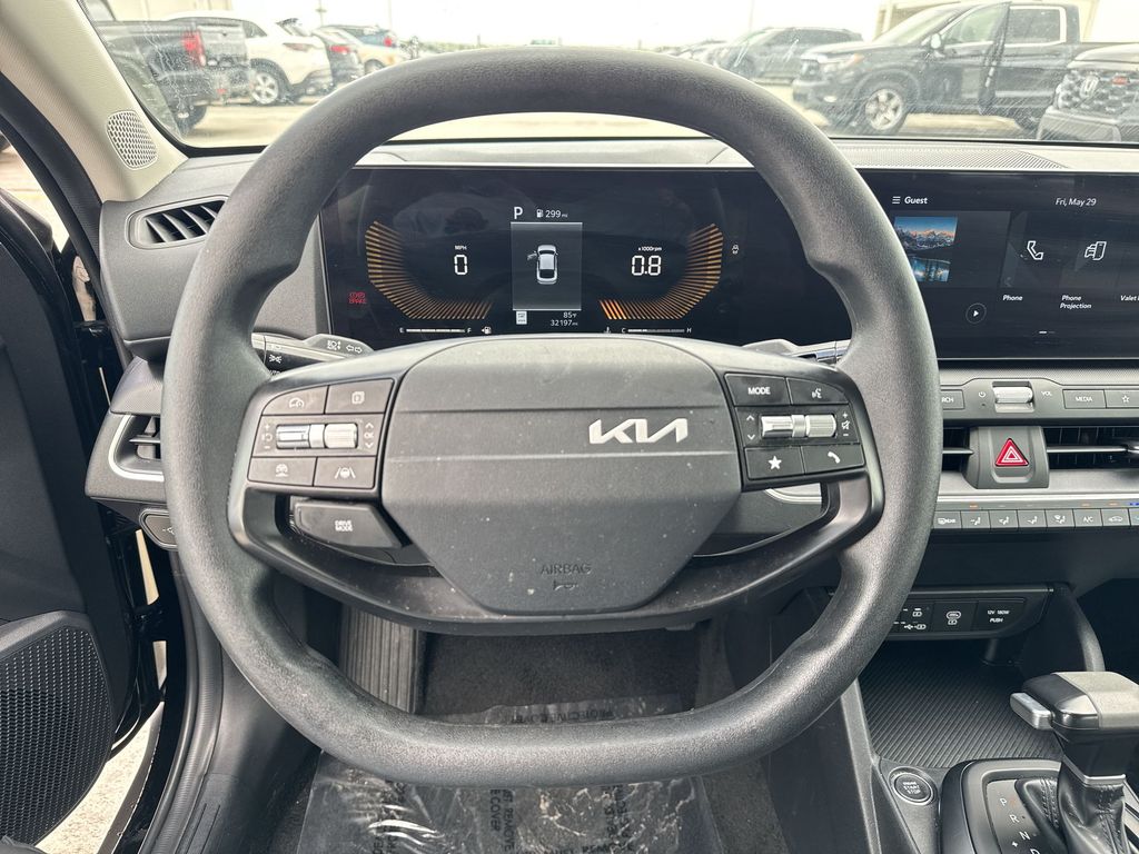 Thumbnail: 2025 Kia K4 - 2