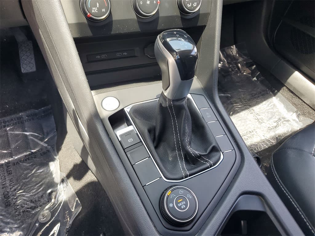 2022 Volkswagen Taos SE 16
