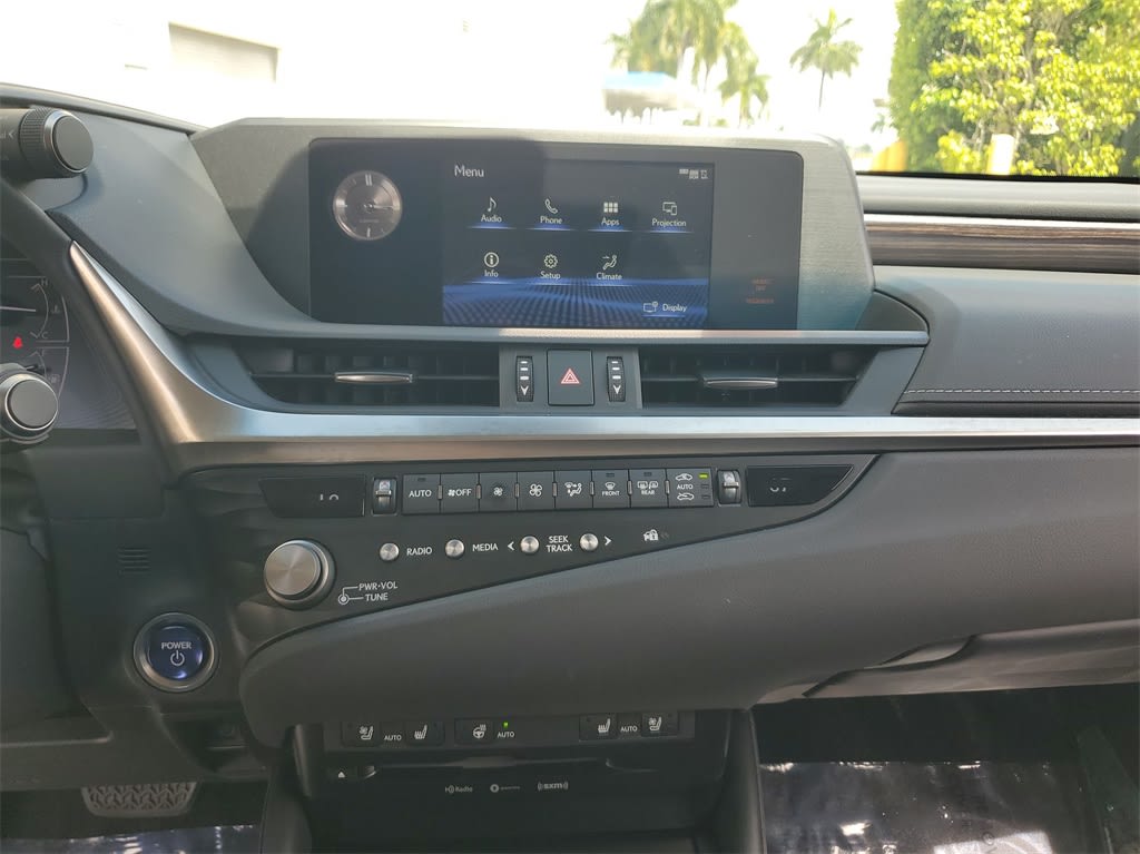 2021 Lexus ES Hybrid 300h 15