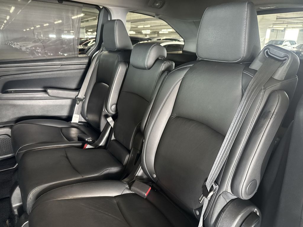 Thumbnail: 2023 Honda Odyssey - 12