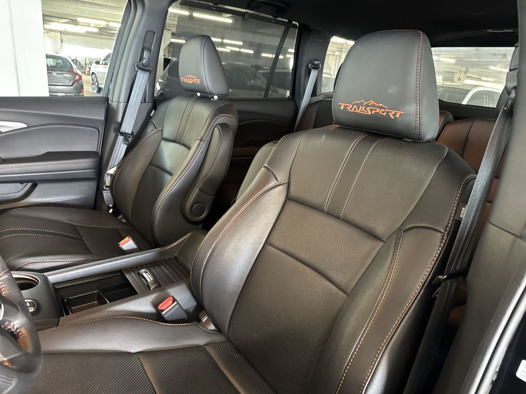 Thumbnail: 2023 Honda Passport - 10