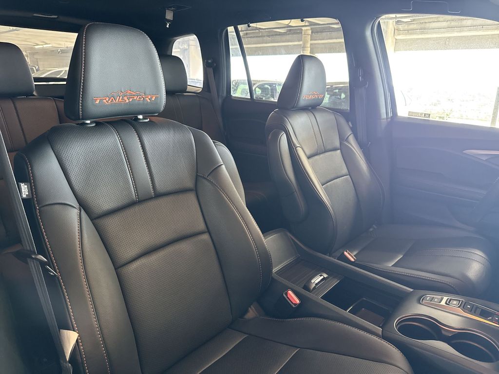 Thumbnail: 2023 Honda Passport - 11