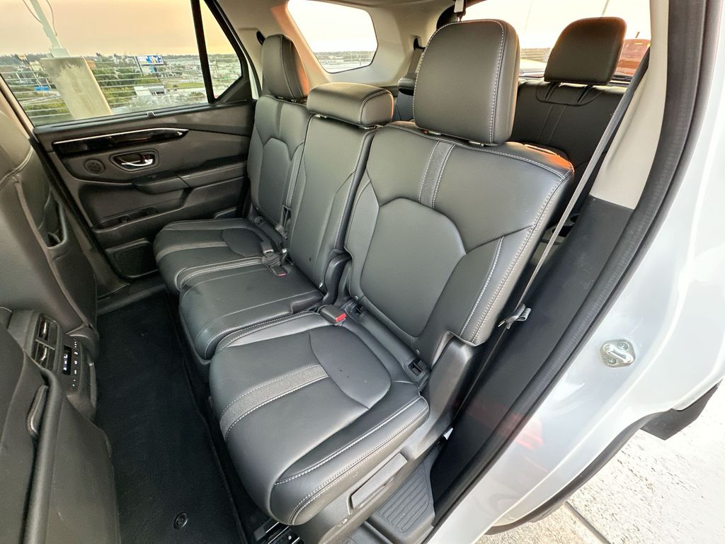 Thumbnail: 2023 Honda Pilot - 13