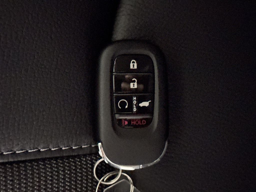 Thumbnail: 2026 Honda Pilot - 18