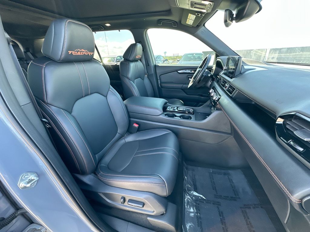 Thumbnail: 2023 Honda Pilot - 28