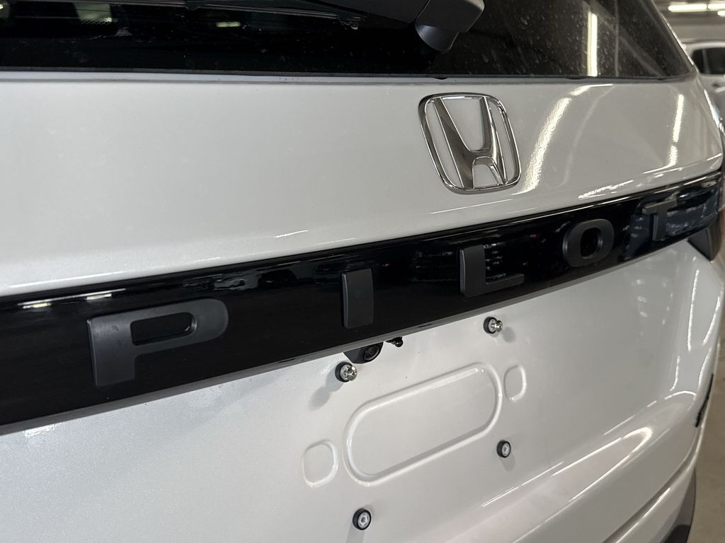 Thumbnail: 2026 Honda Pilot - 23