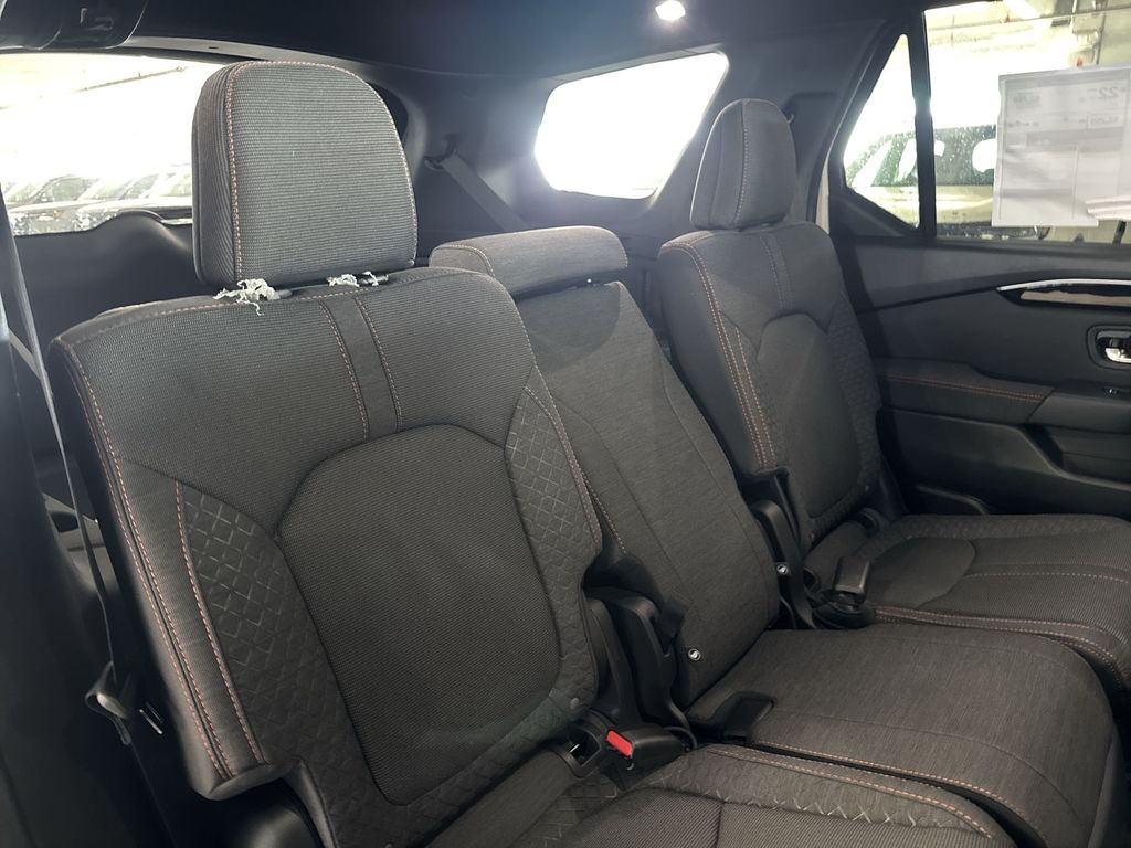 Thumbnail: 2026 Honda Pilot - 28