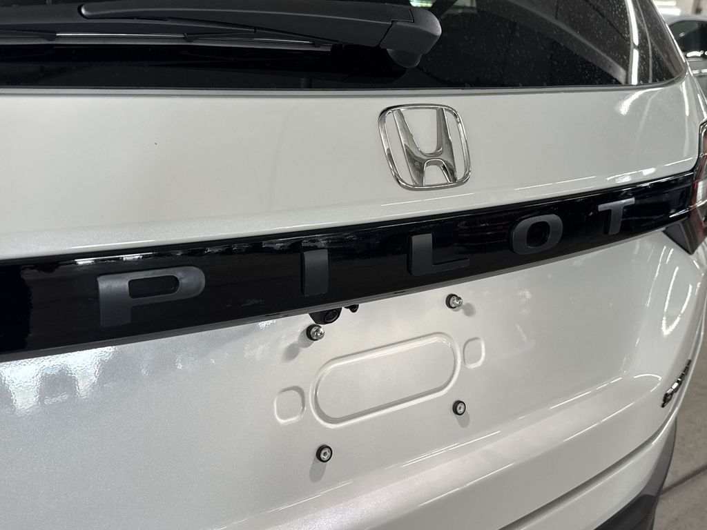 Thumbnail: 2026 Honda Pilot - 23