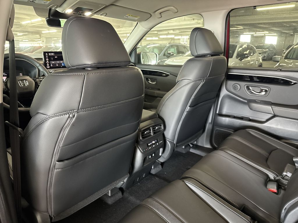 Thumbnail: 2026 Honda Pilot - 27