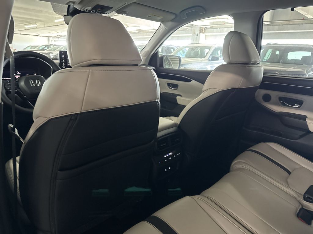 Thumbnail: 2026 Honda Pilot - 27