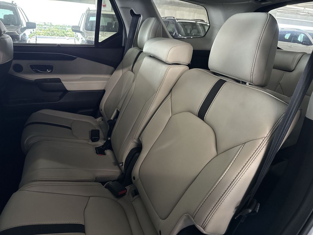 Thumbnail: 2026 Honda Pilot - 12
