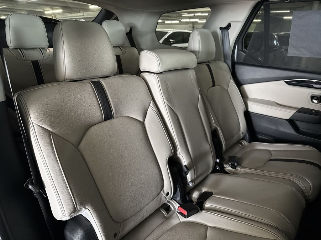 Thumbnail: 2026 Honda Pilot - 28