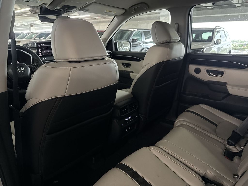 Thumbnail: 2026 Honda Pilot - 26