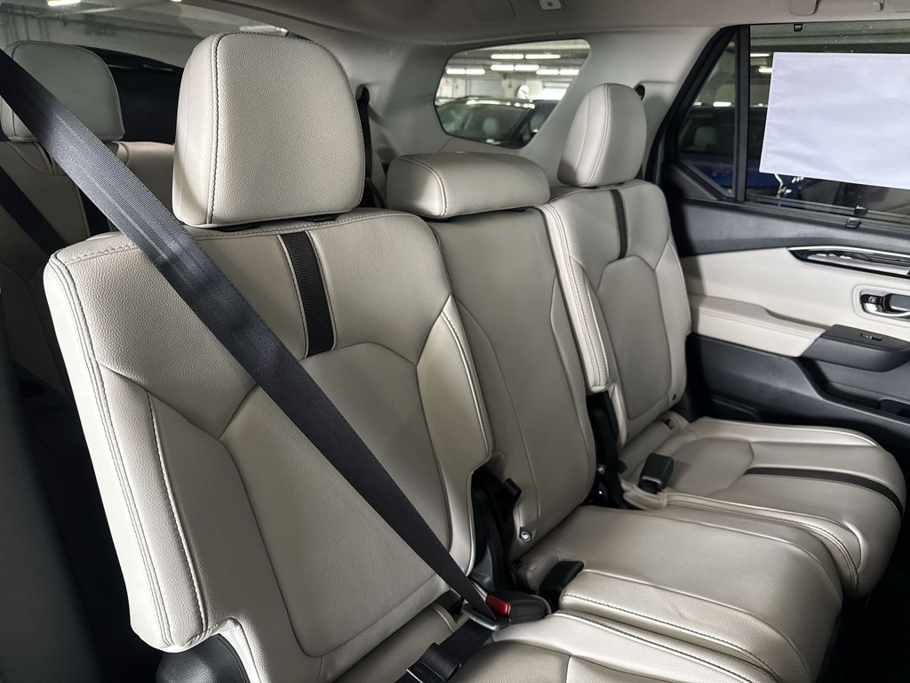 Thumbnail: 2026 Honda Pilot - 28