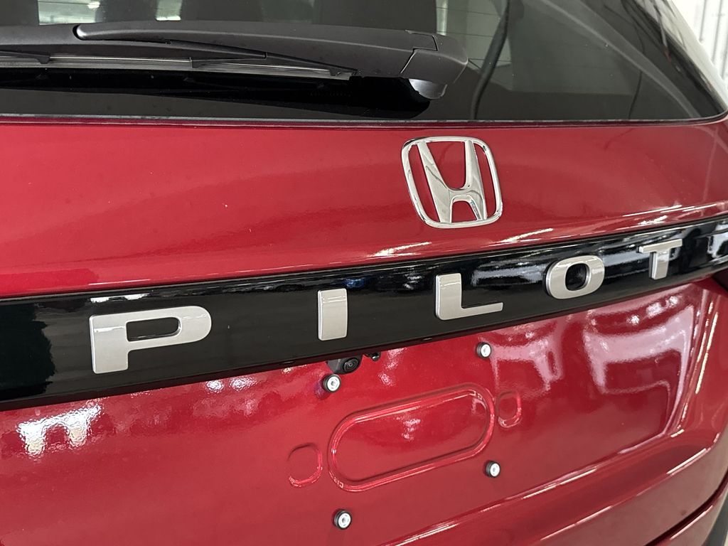 Thumbnail: 2026 Honda Pilot - 7