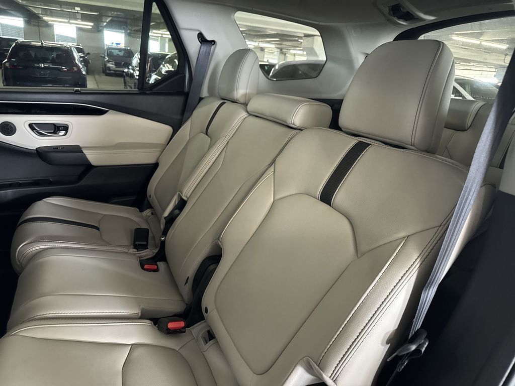 Thumbnail: 2026 Honda Pilot - 13