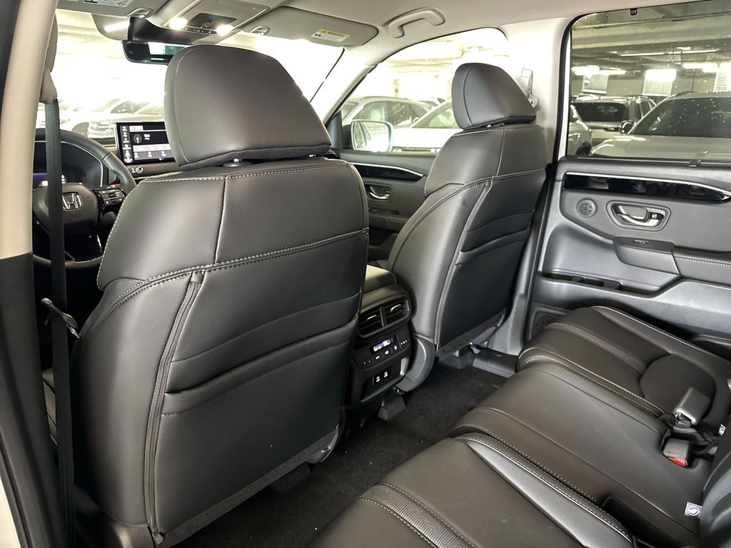 Thumbnail: 2026 Honda Pilot - 27