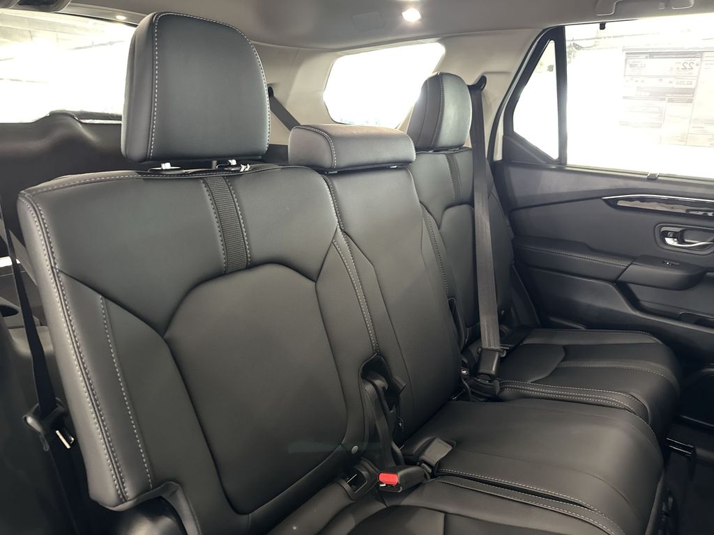 Thumbnail: 2026 Honda Pilot - 28