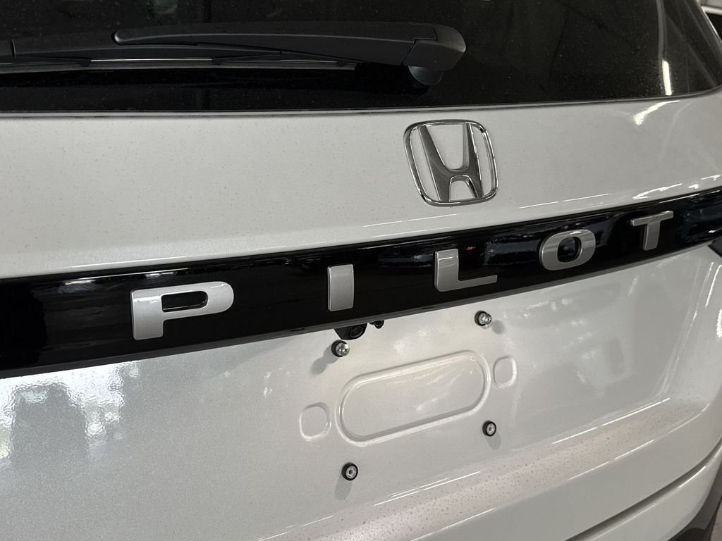 Thumbnail: 2026 Honda Pilot - 7