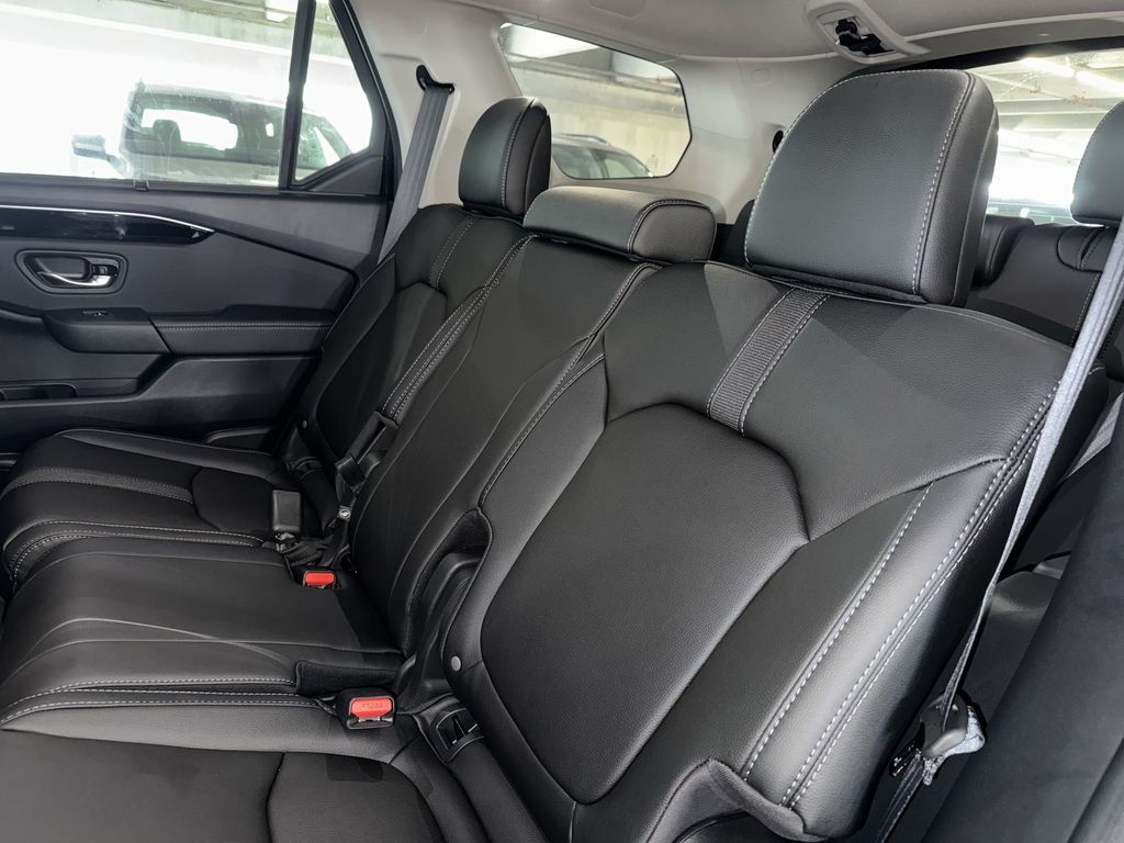 Thumbnail: 2026 Honda Pilot - 12