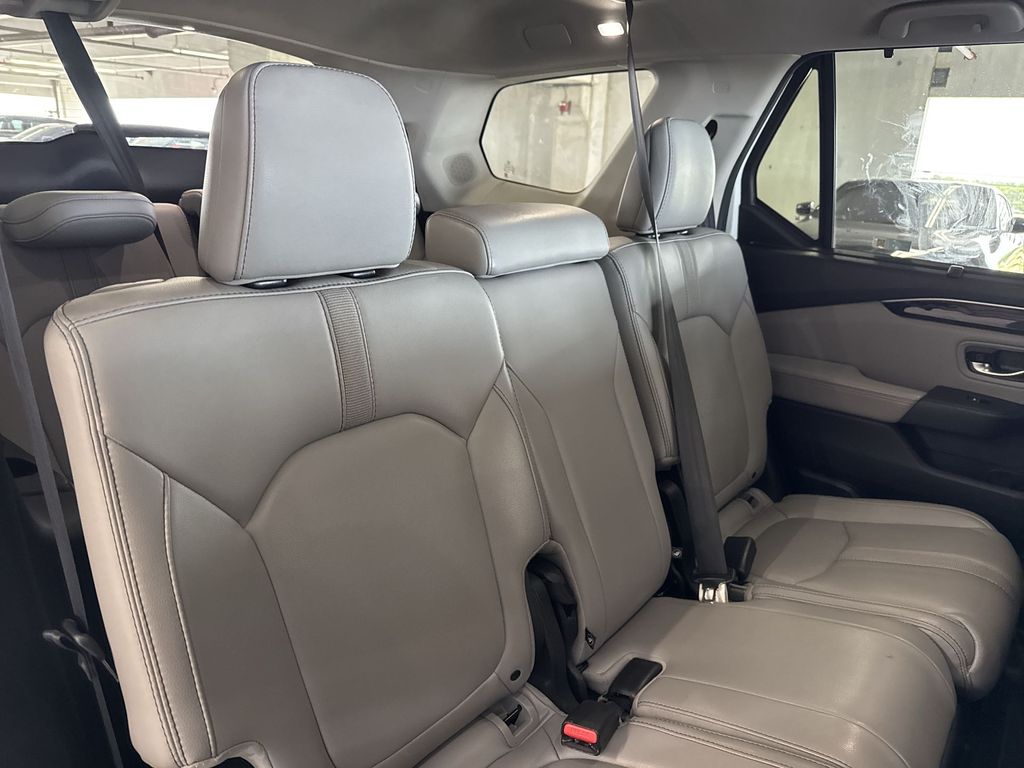 Thumbnail: 2023 Honda Pilot - 28