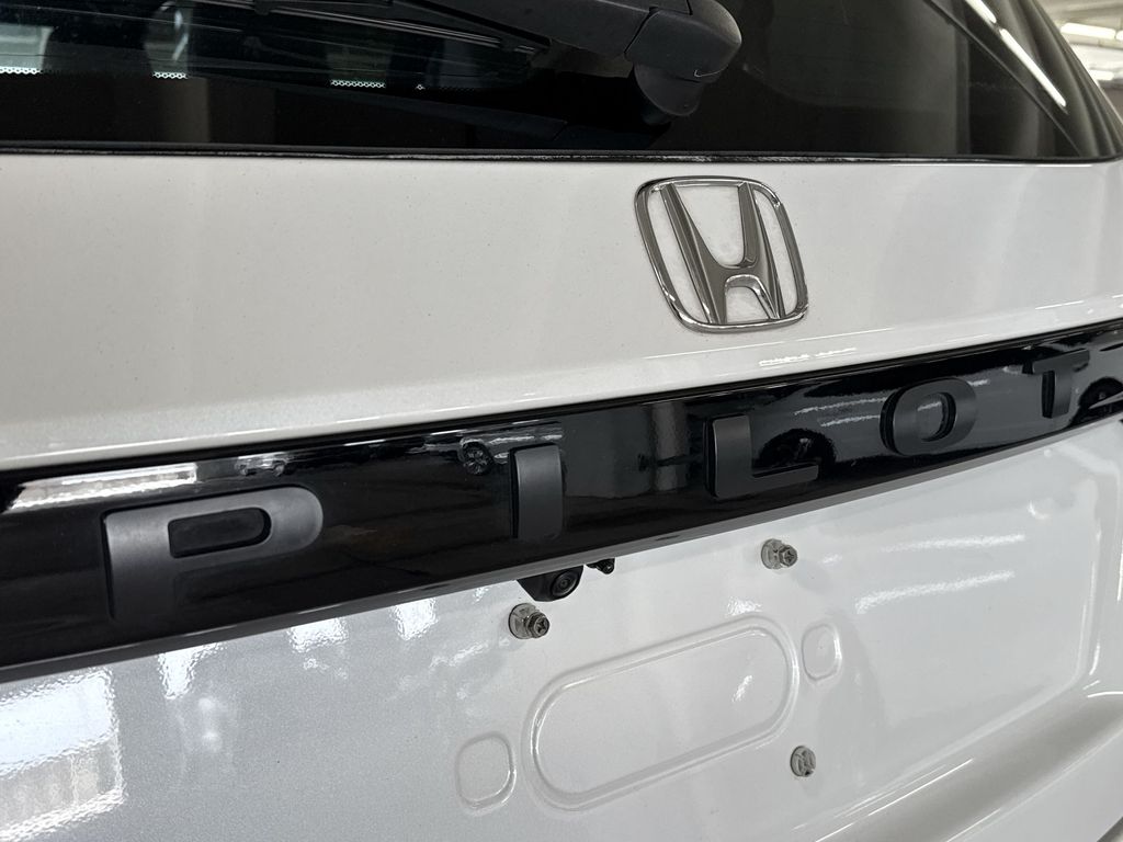 Thumbnail: 2023 Honda Pilot - 7