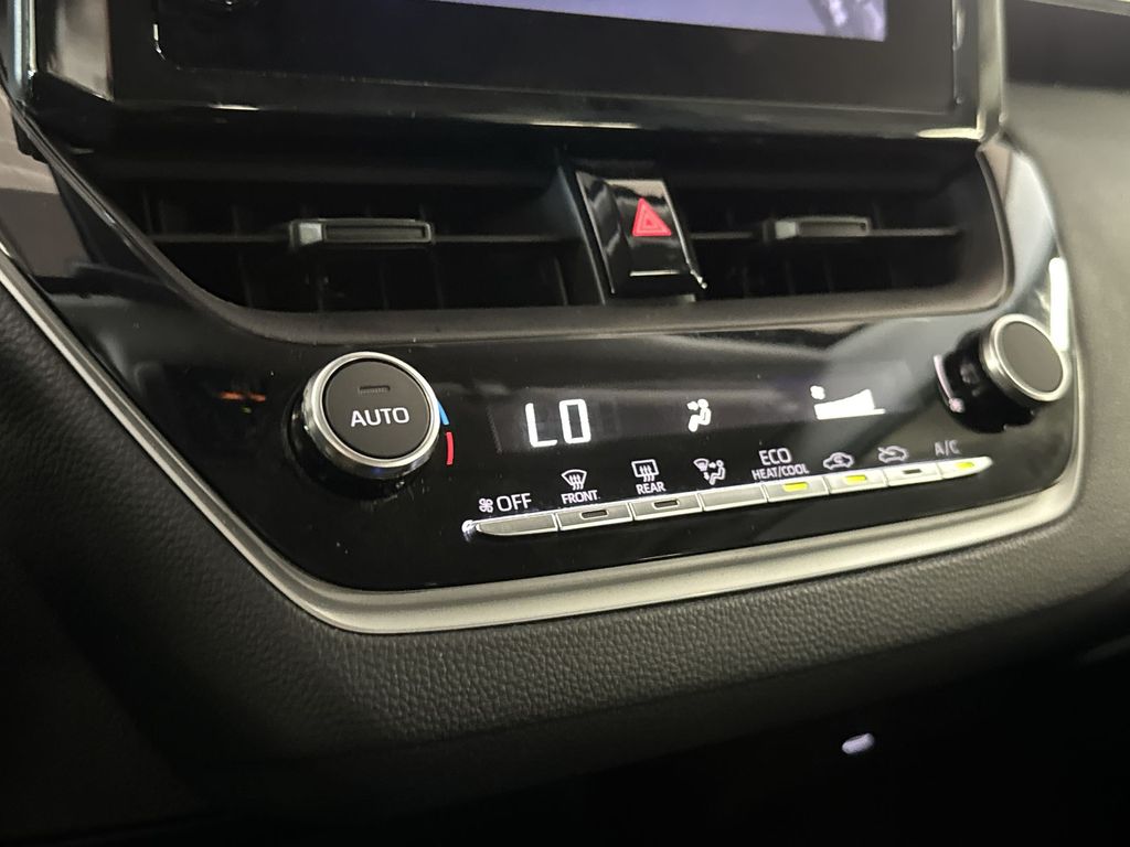 Thumbnail: 2025 Toyota Corolla - 26