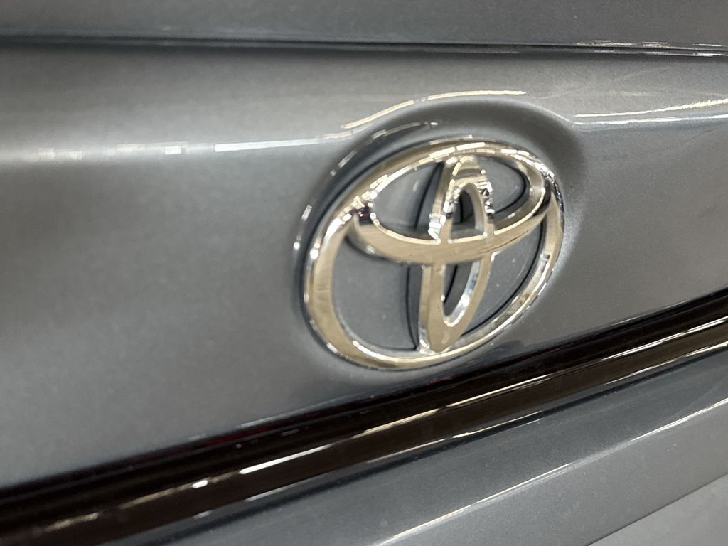 Thumbnail: 2024 Toyota Corolla - 6