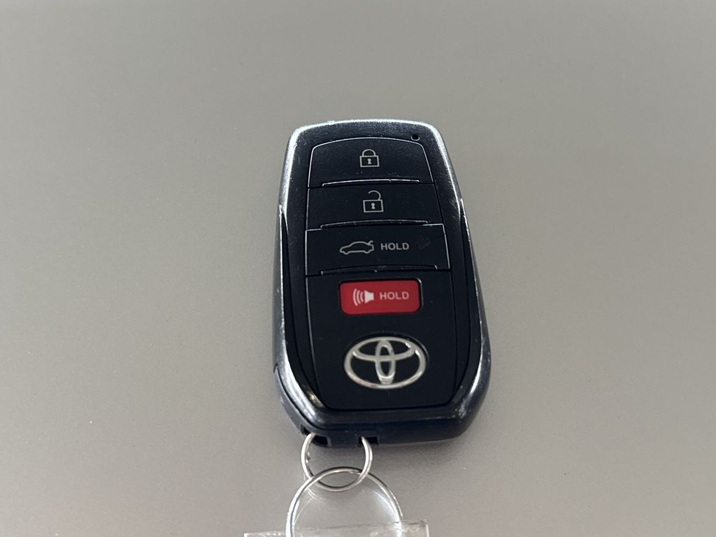 Thumbnail: 2025 Toyota Corolla - 18
