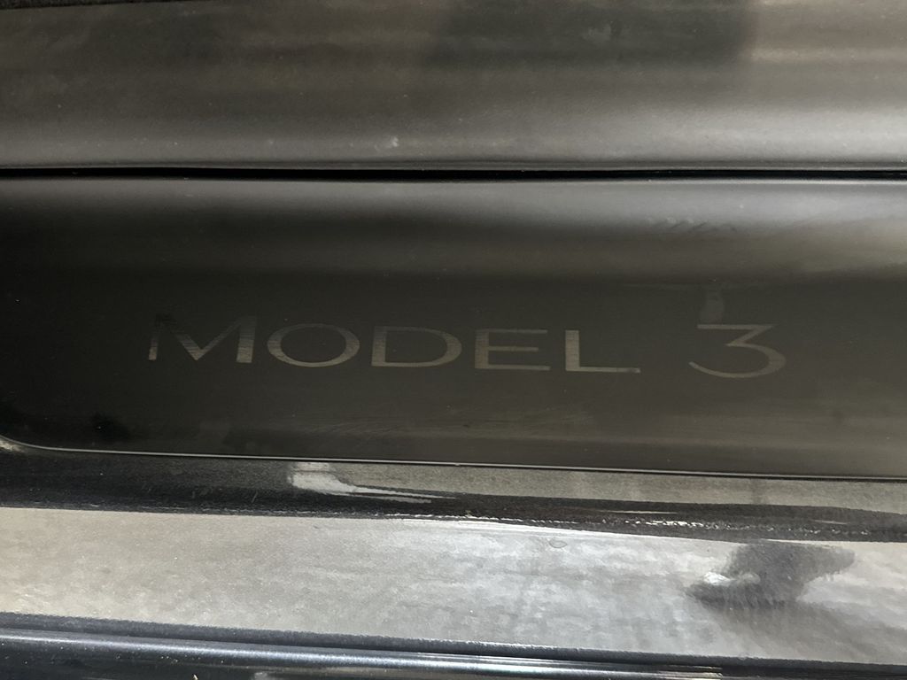 Thumbnail: 2025 Tesla Model 3 - 6