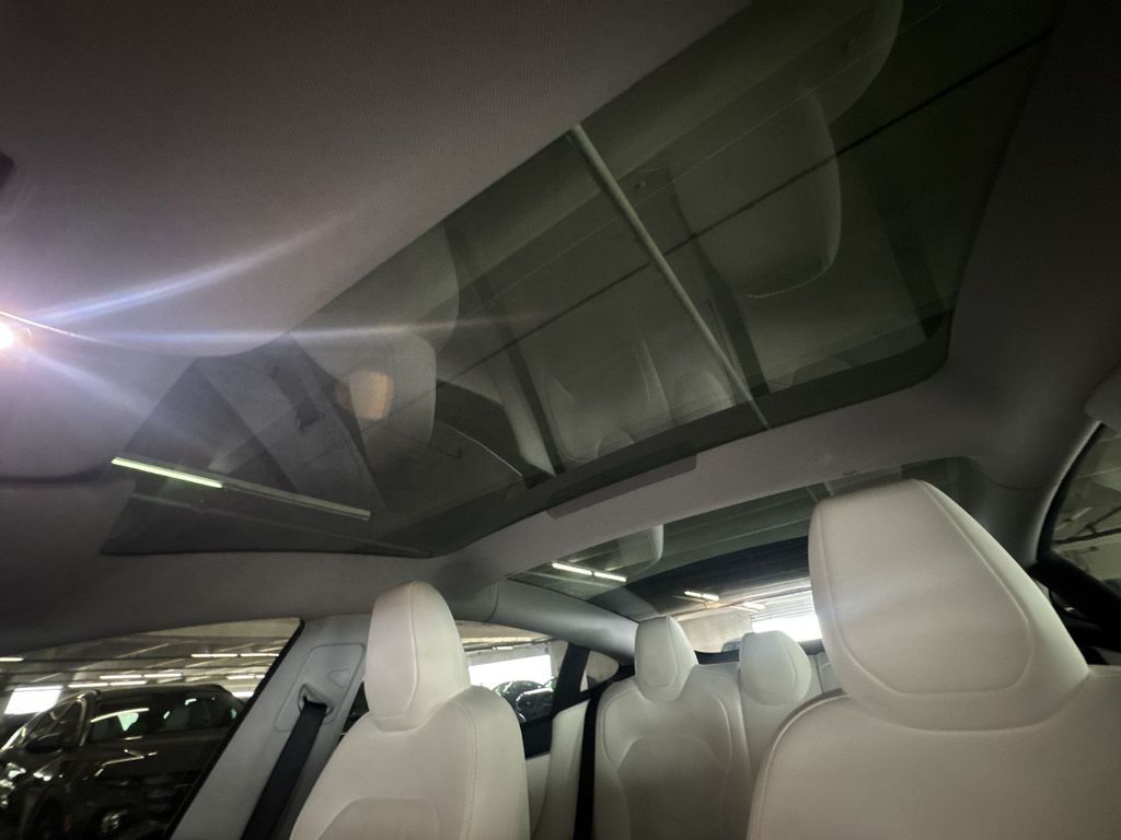 Thumbnail: 2025 Tesla Model 3 - 21