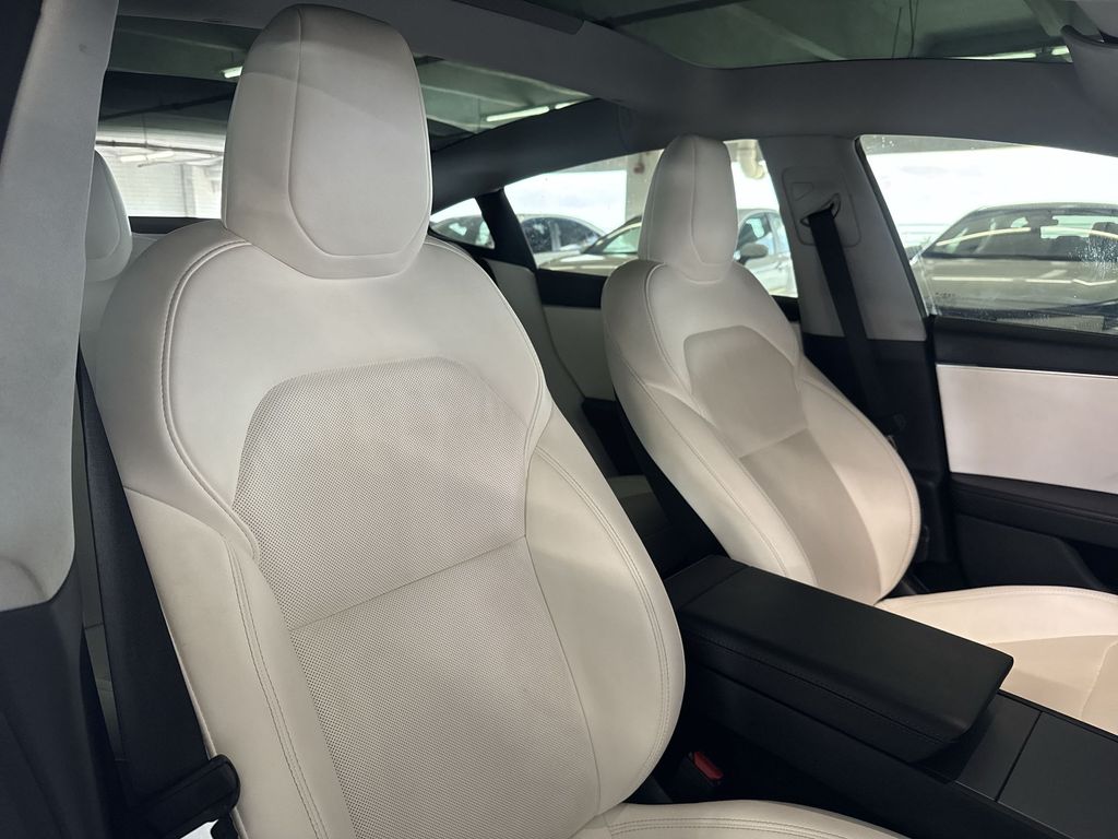 Thumbnail: 2025 Tesla Model 3 - 27
