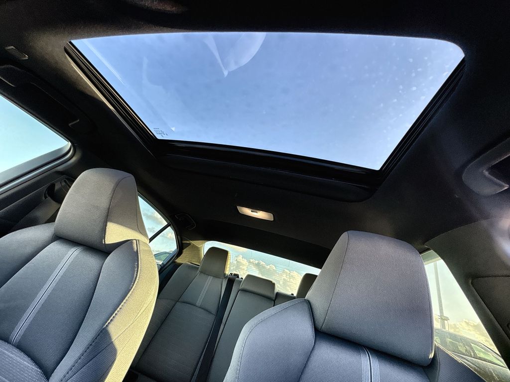 Thumbnail: 2025 Toyota Corolla - 24