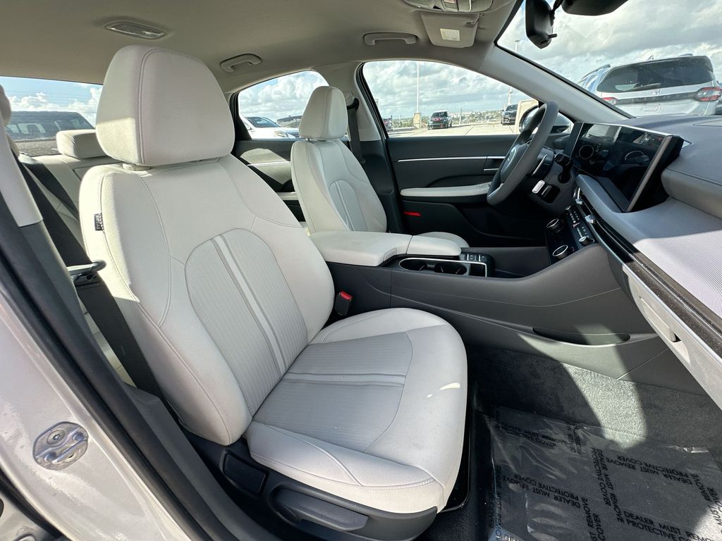 Thumbnail: 2024 Hyundai Sonata - 28