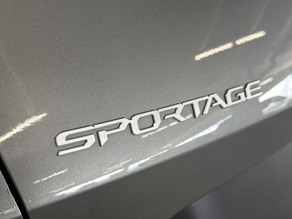 Thumbnail: 2025 Kia Sportage - 7