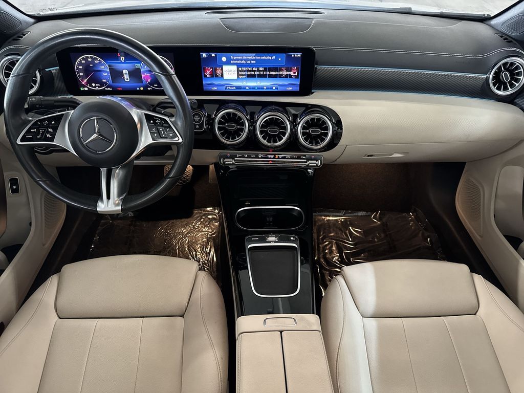 Thumbnail: 2025 Mercedes-Benz CLA - 10