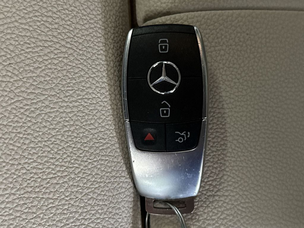Thumbnail: 2025 Mercedes-Benz CLA - 17