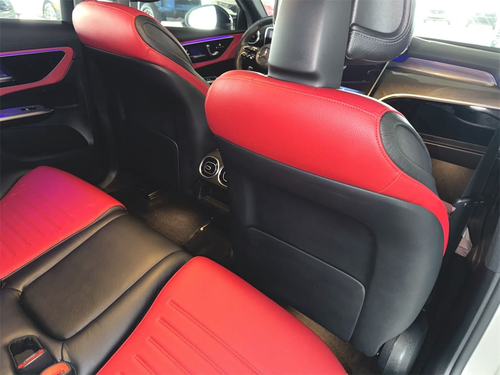 2024 Mercedes-Benz GLC 300 8