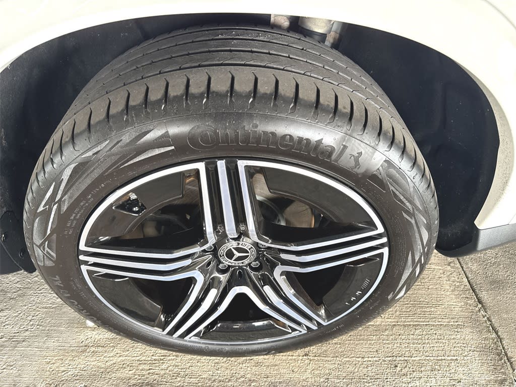 2024 Mercedes-Benz GLC 300 16