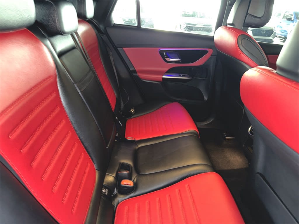 2024 Mercedes-Benz GLC 300 10