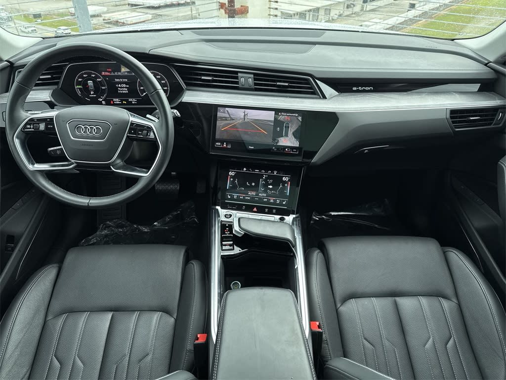 Thumbnail: 2024 Audi Q8 e-tron - 14