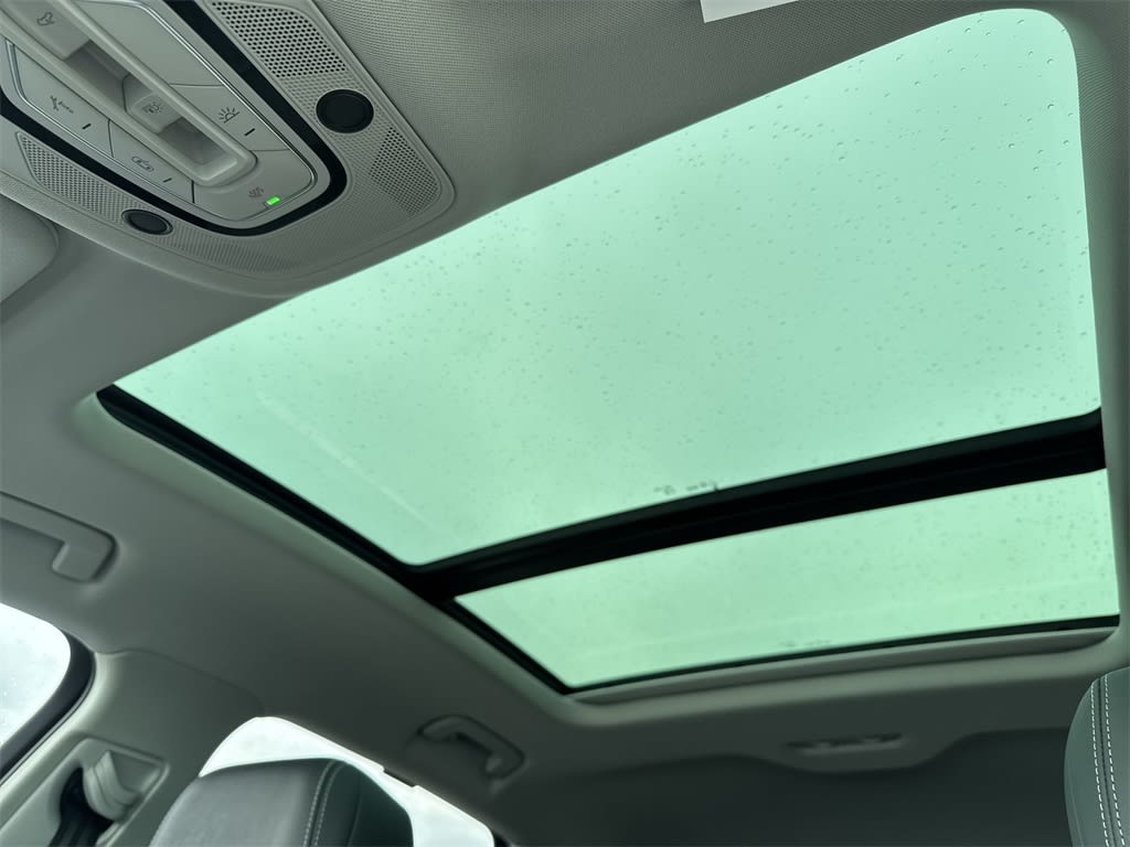 Thumbnail: 2024 Audi Q8 e-tron - 25