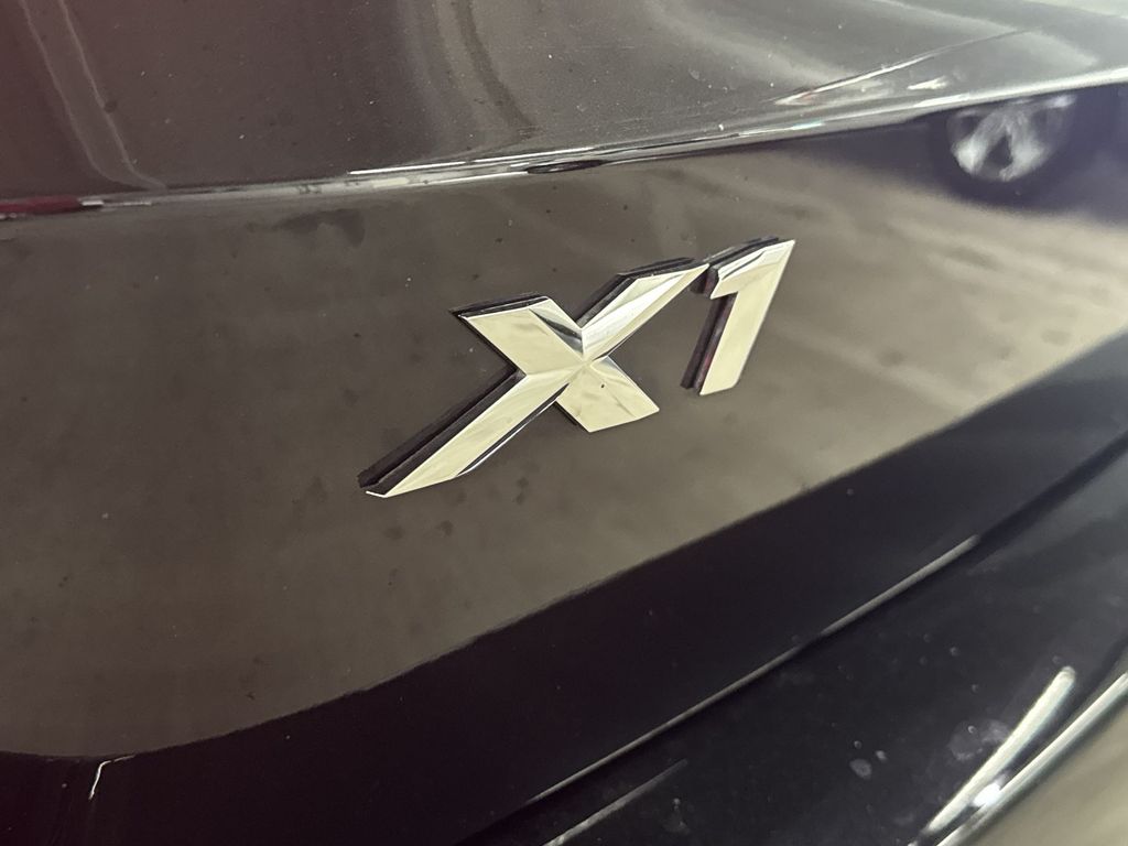 Thumbnail: 2025 BMW X1 - 6